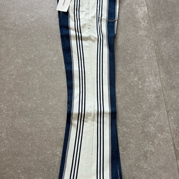 Frame pants. Mini crop boot cut. NWT - Picture 2 of 5